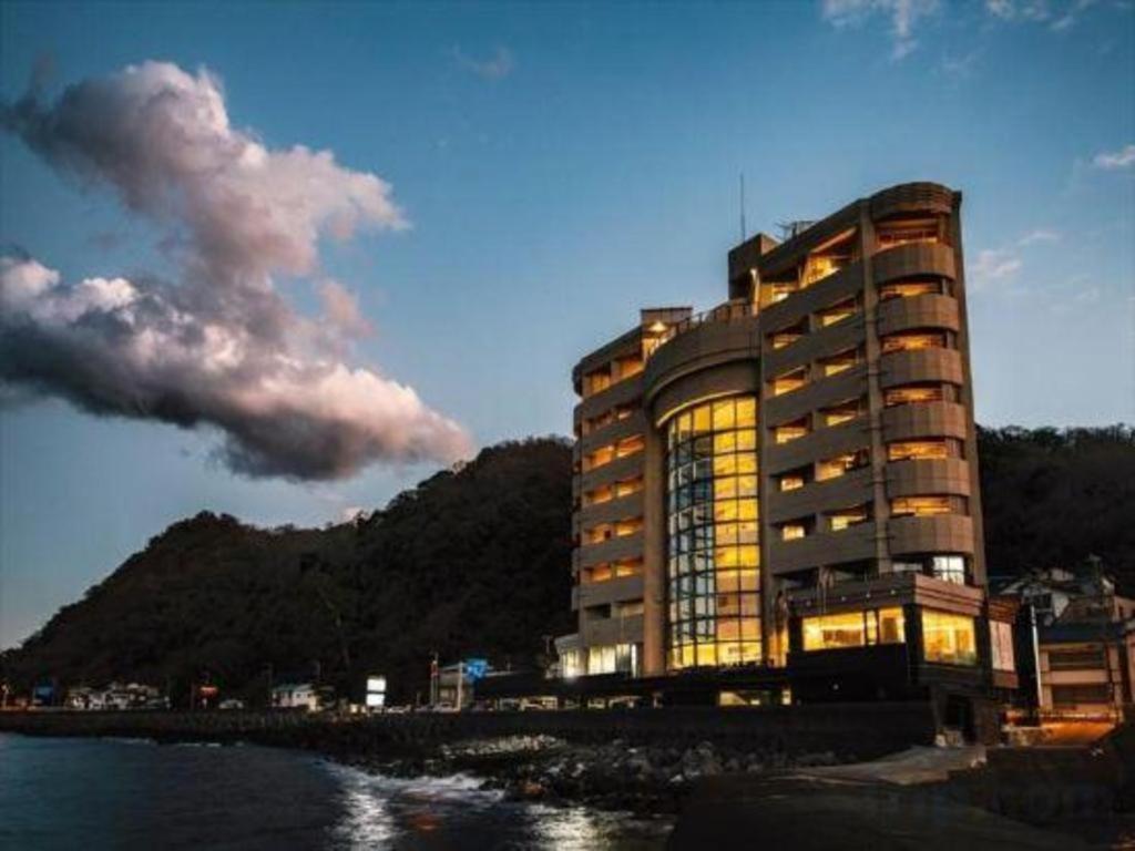 Luxury Wa Hotel Kaze No Kaori Ito  Exteriör bild